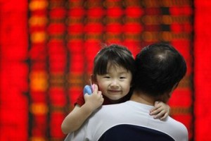 期指价格波动如何影响投资策略？这种影响怎样进行评估？