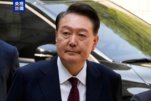 在野党总统候选人李在明来势汹汹 韩执政党能否“尹”退为进？